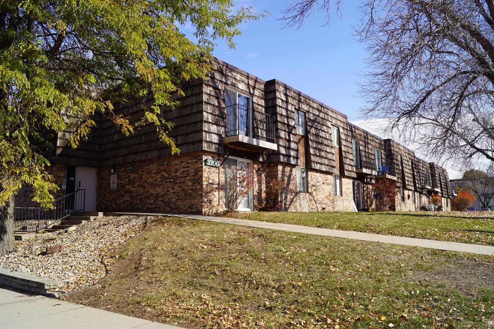 Sioux Falls Apartment: 3300 E. 11th Street