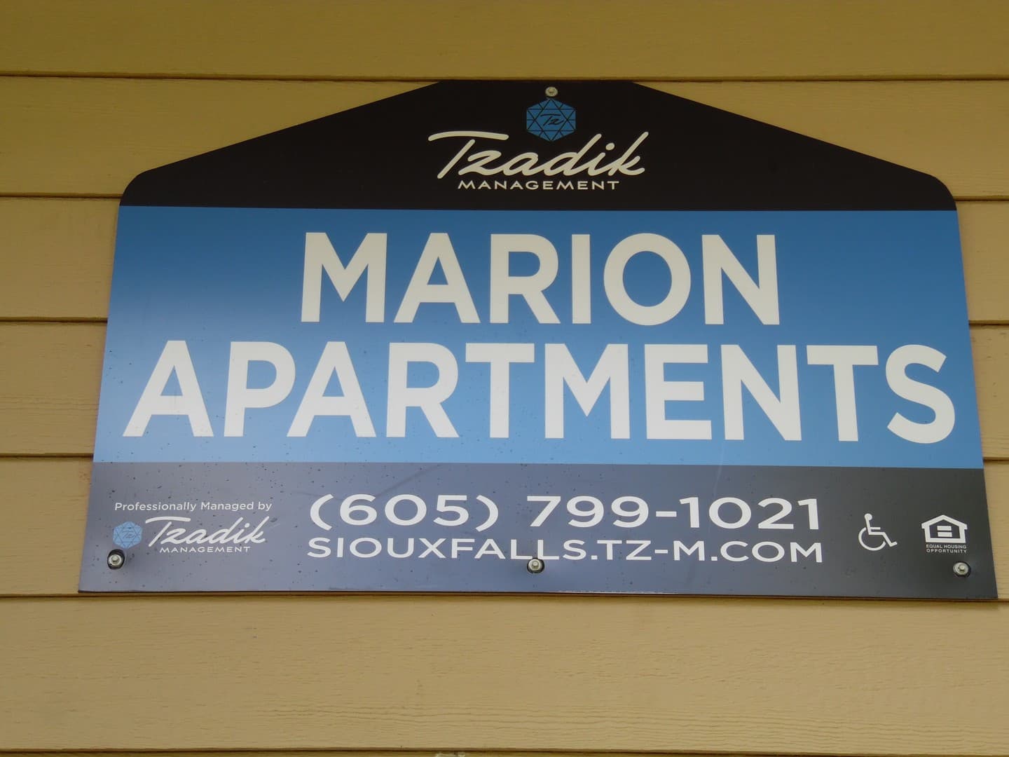 Sioux Falls Apartment: 5208-5212 W. 47th Street