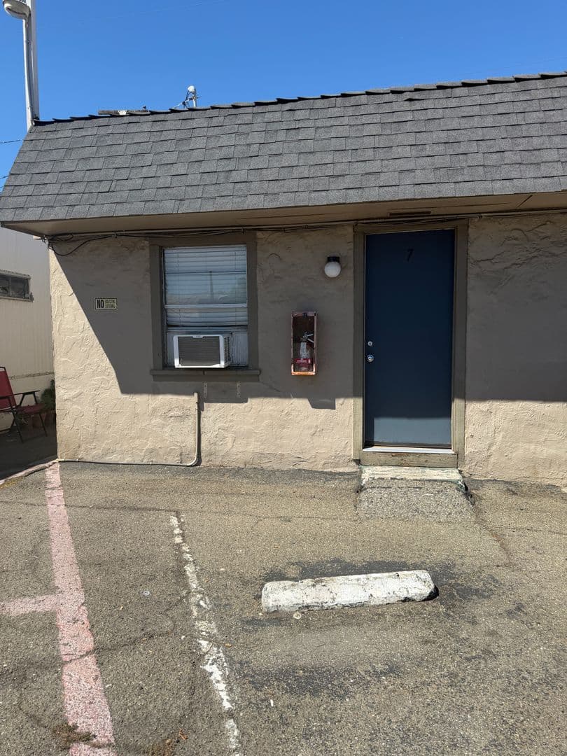 Gilroy Apartment: 8305 Monterey St & 8224 Church St