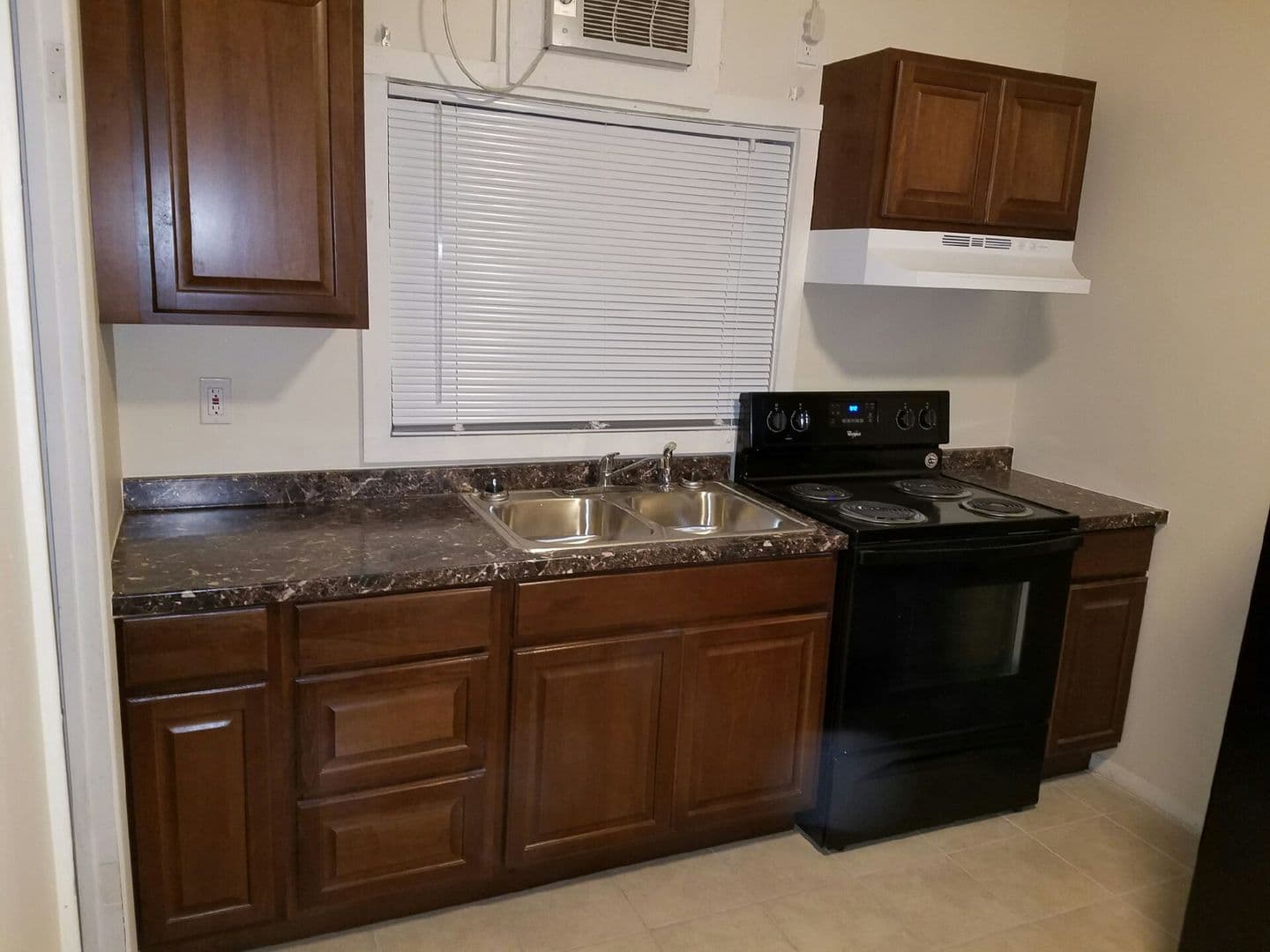 Mesa House: 4004 E McKellips Rd