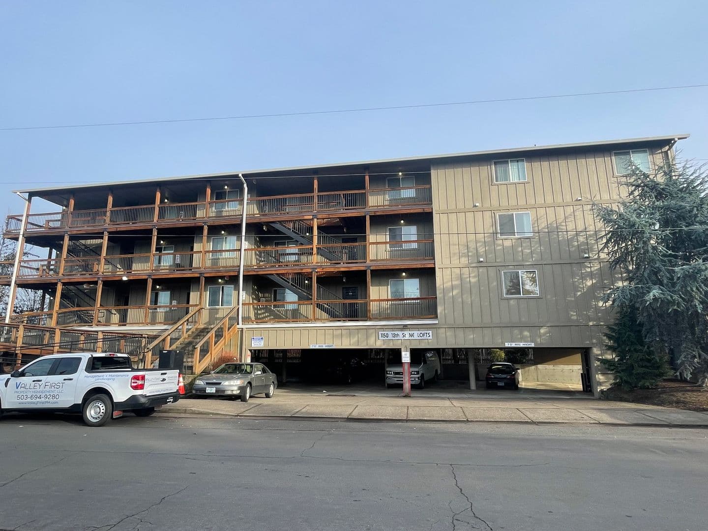 Salem Apartment: 1150 12th St NE