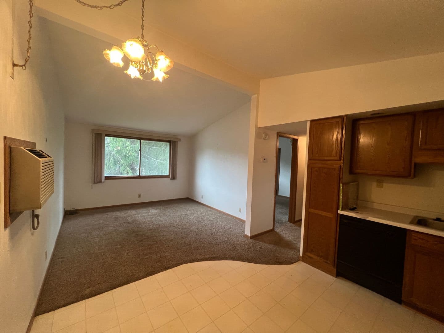 Schofield Apartment: 2306 Radtke Avenue