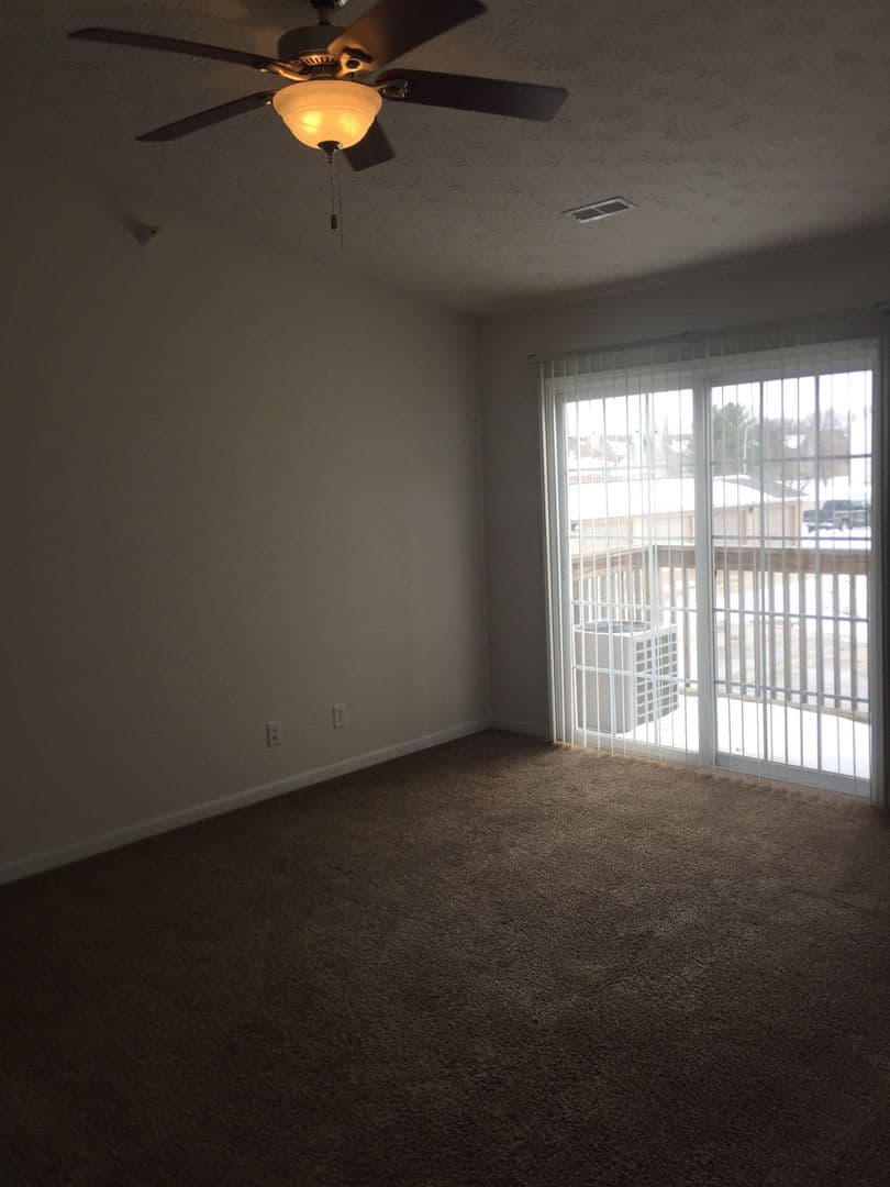 Lafayette Apartment: 404 Brunswick Dr