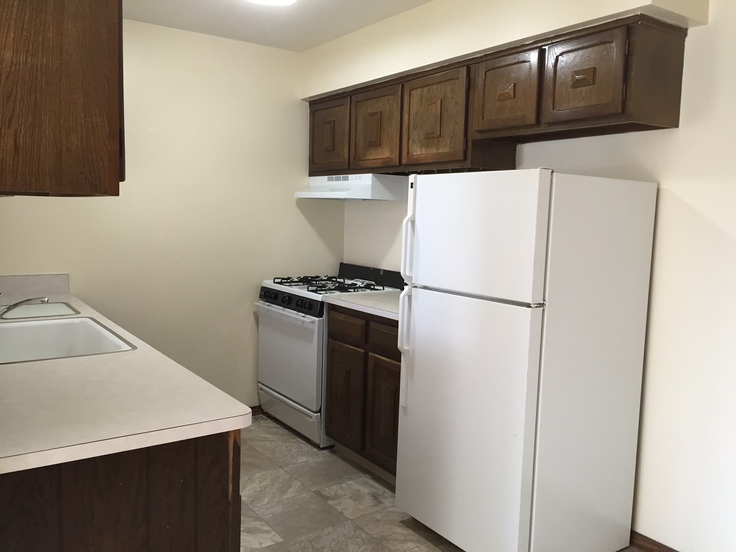 Milwaukee Apartment: 4635 S 20th Street