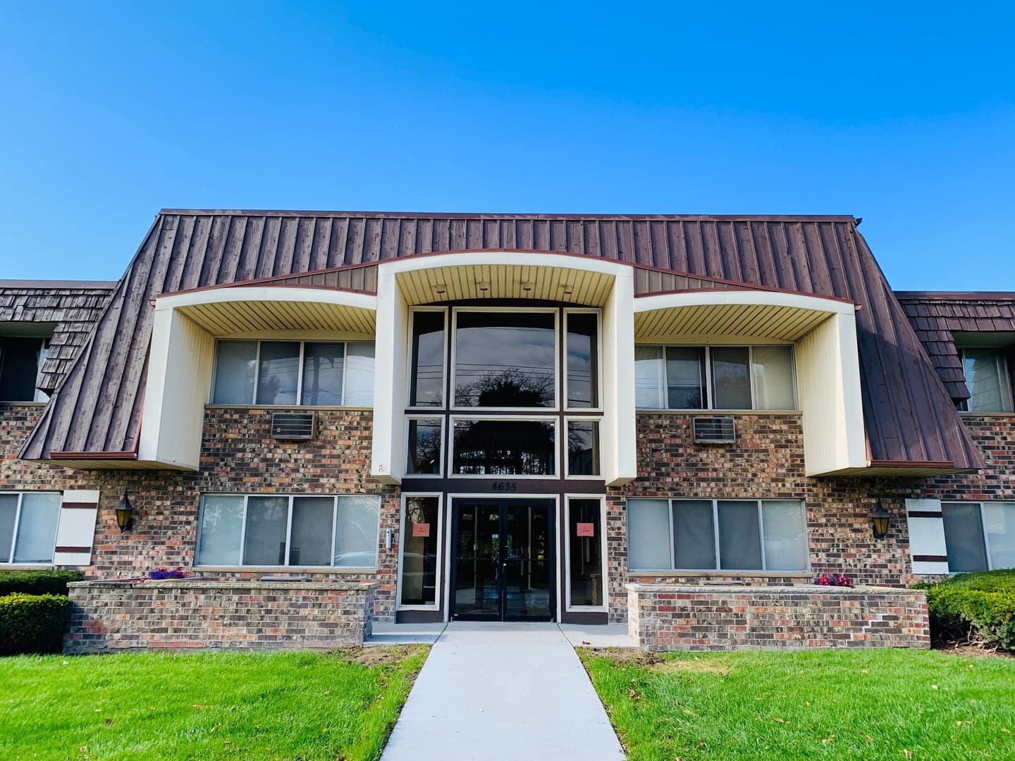 Milwaukee Apartment: 4635 S 20th Street