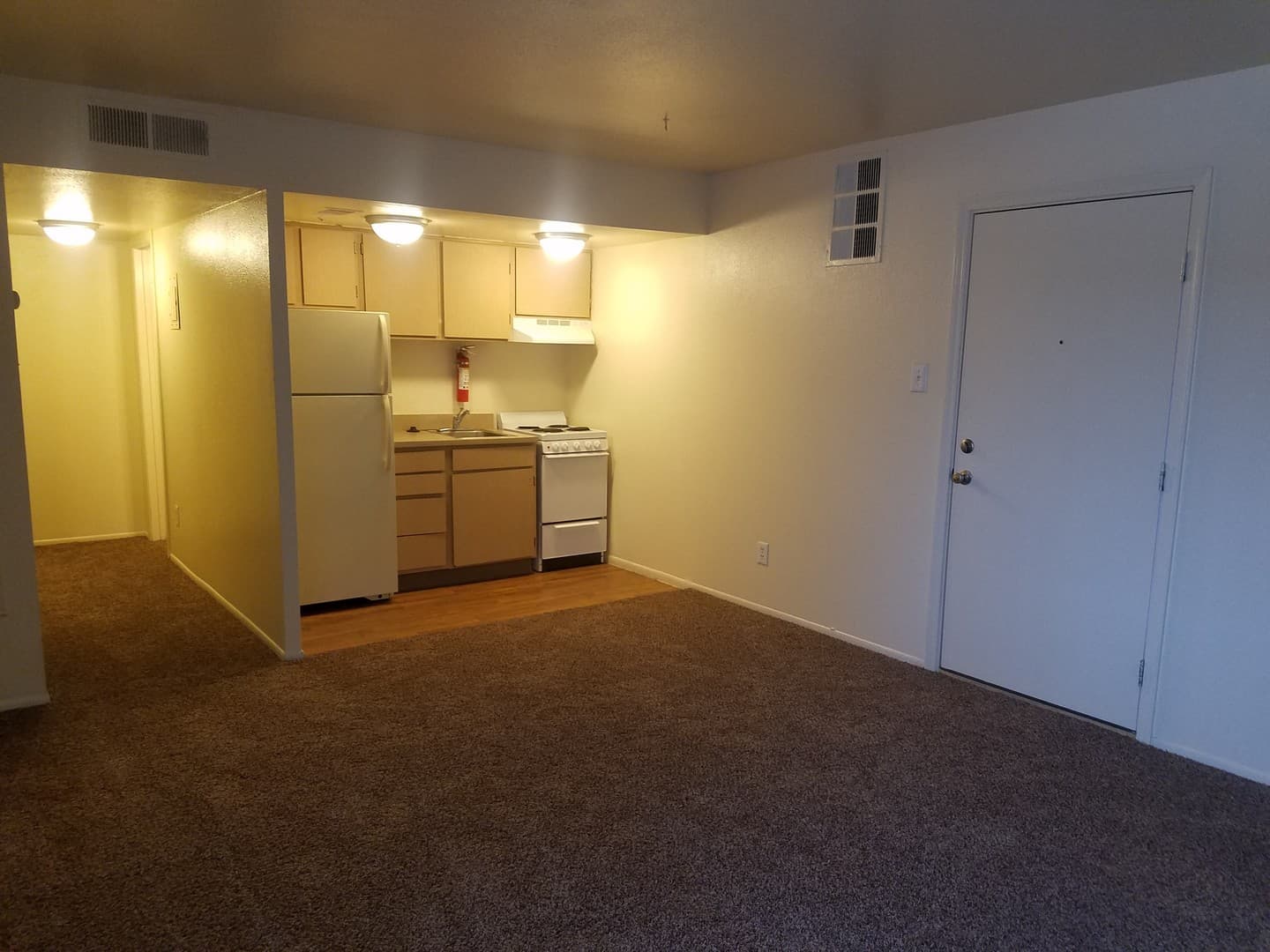 Albuquerque Apartment: 1520 University Boulevard NE