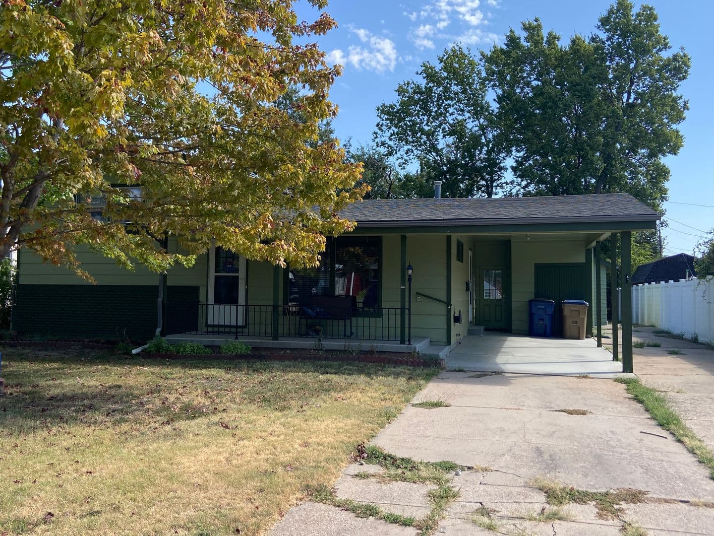 Valley Center House: 536 N. Meeds Dr.