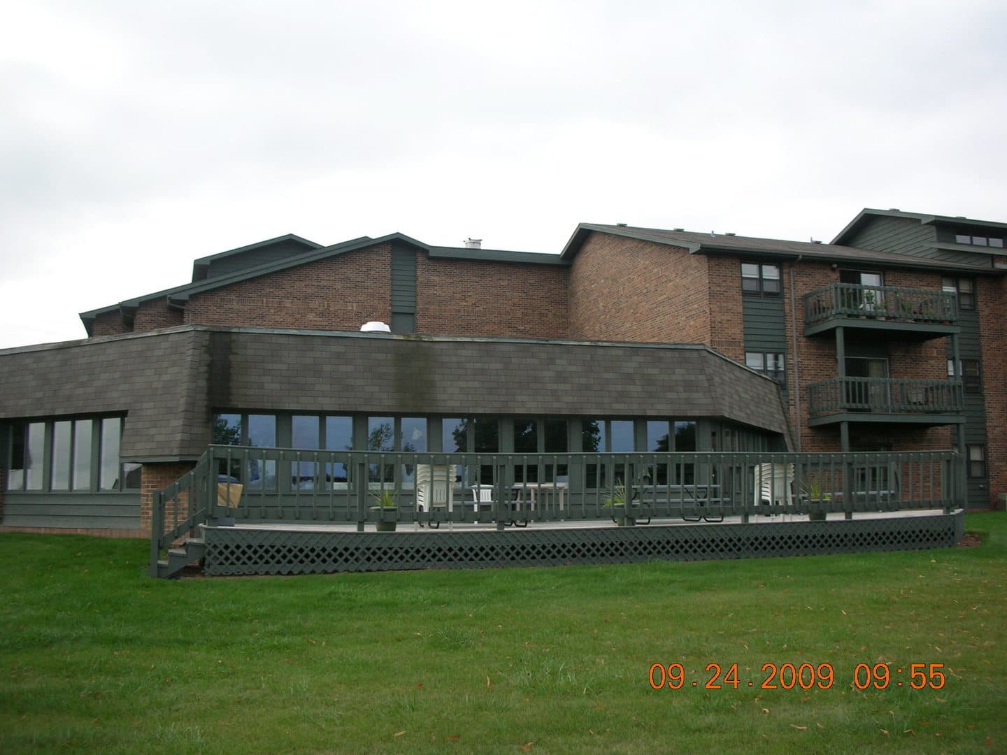 Green Bay Apartment: 2970 Mossy Oak Cir