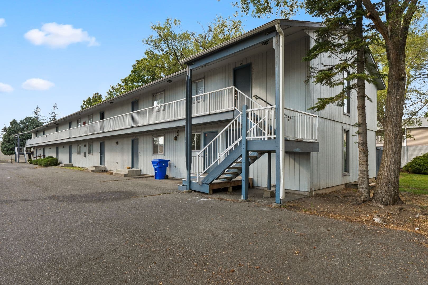 Spokane Valley Apartment: 22 N Skipworth