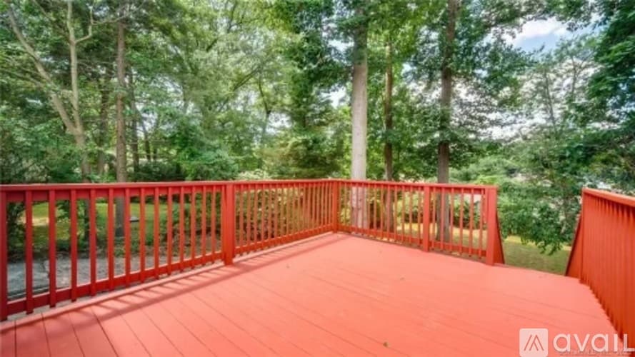 Bridgeport House: 1825 Chopsey Hill Road
