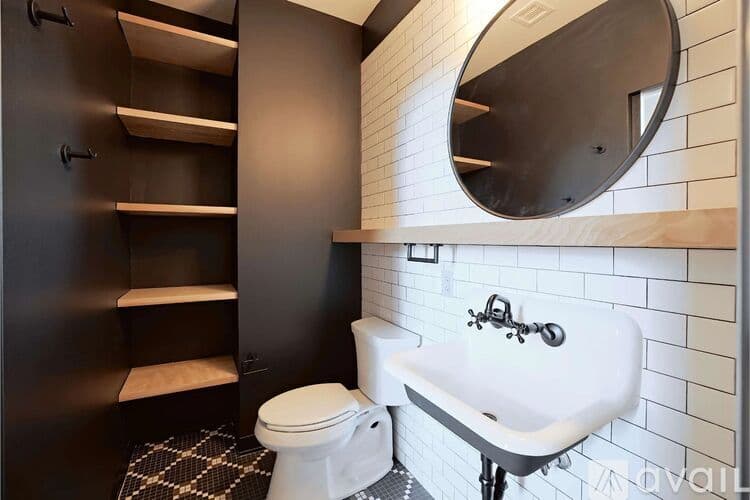 Kansas City Apartment: 315 East 39th Street