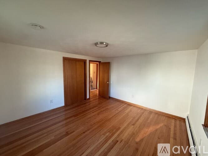 New Britain Apartment: 33 Rutherford Street