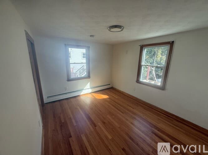 New Britain Apartment: 33 Rutherford Street