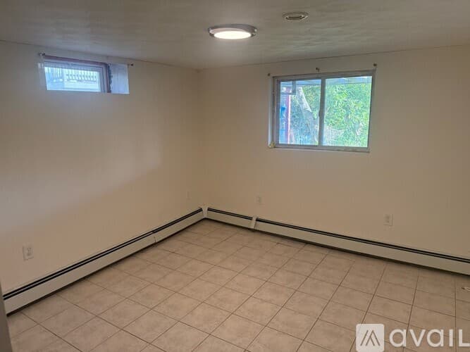 New Britain Apartment: 33 Rutherford Street