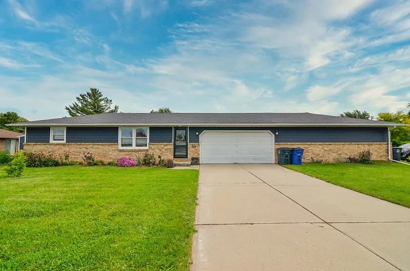 Green Bay Condo: 2713 Packerland Drive - 1680 Paulsen Rd. - 2713 Packerland
