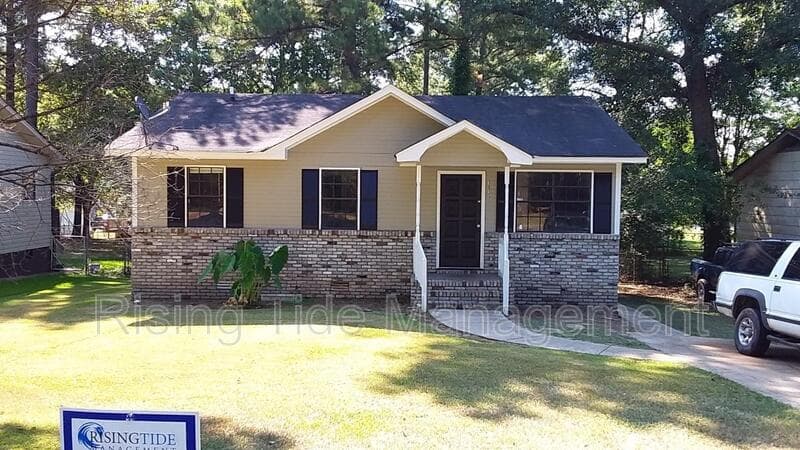 Hueytown House: 1015 26th Ave N