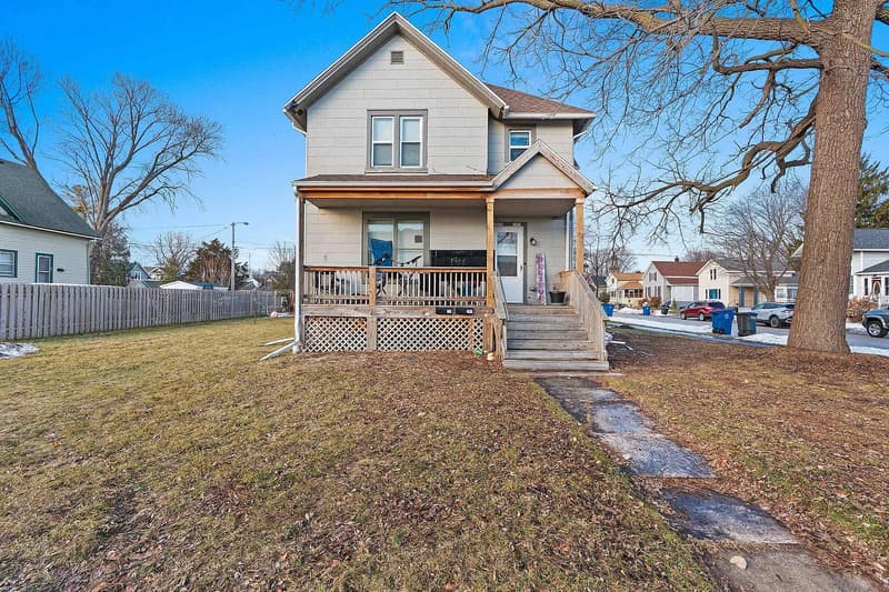 Oshkosh Condo: 1403 South Main Street - 1403A - Upper