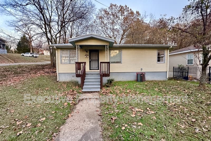Birmingham House: 1045 Waverly Street