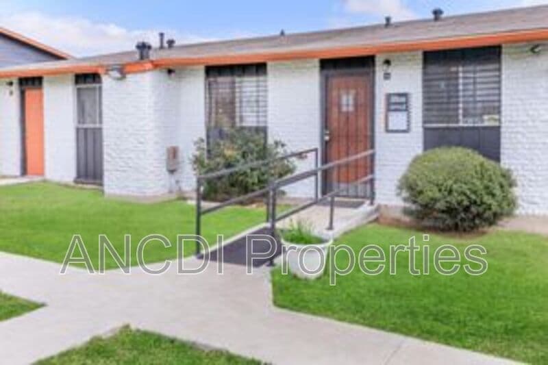 San Antonio Condo: 6218 S. New Braunfels Avenue - 26D