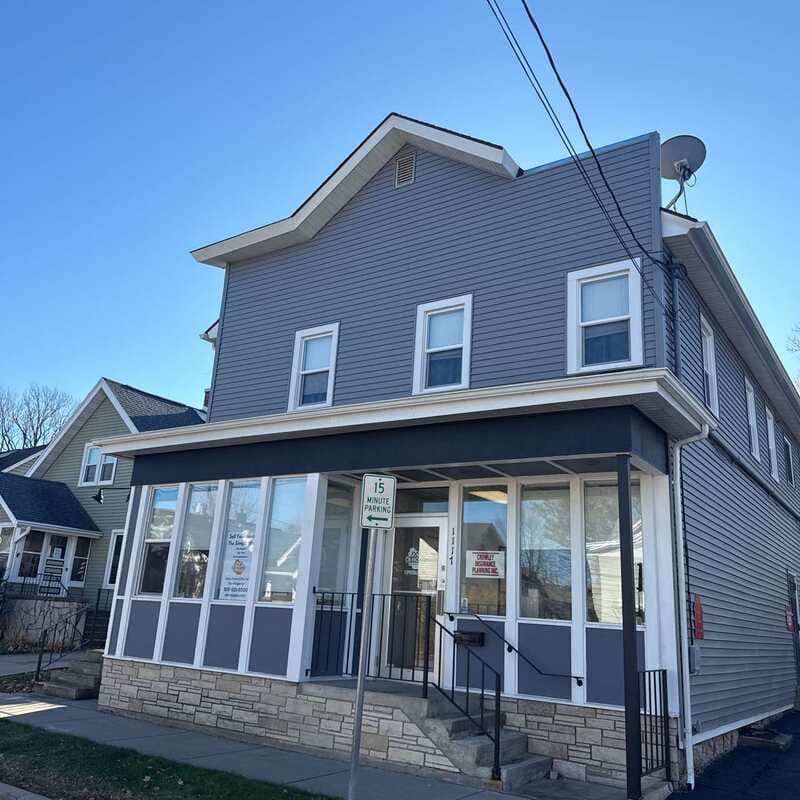 Oshkosh Condo: 1117 West New York Avenue - 1