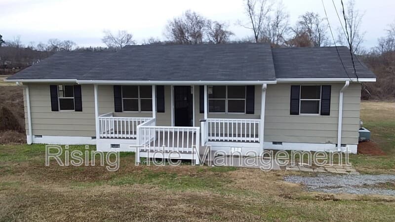 Trussville House: 6896 Pannell Rd