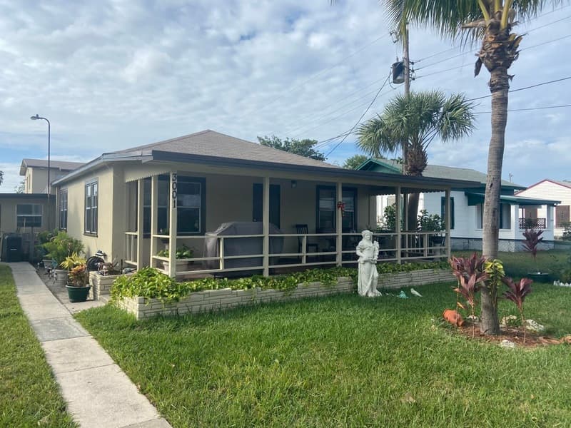 Riviera Beach Condo: 3001 Avenue J