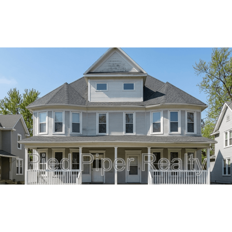 Freeport Condo: 815 S Benton Ave